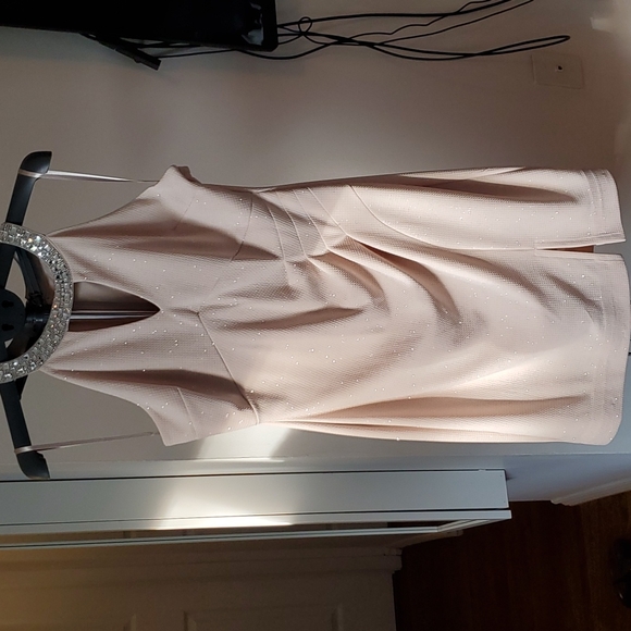 New dress for night out size 14 petite beige with silver highlights jewel collar - Picture 2 of 5